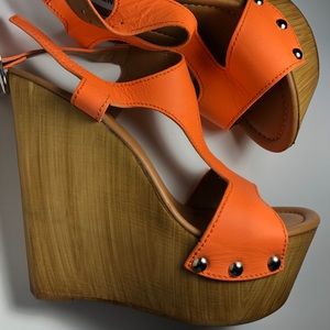 Women 🔥wooden wedges platforms🔥 by Steve Madden